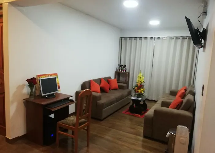 ホステル Real House *