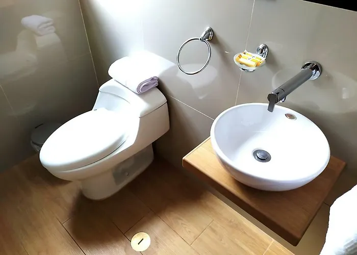 Real House ホステル *